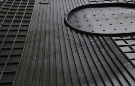 Коврик резиновый MERCEDES ATEGO от 2005г.в.