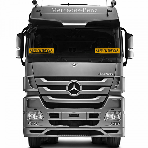 Автомобильный сувенирный номер STEP ON THE GAS