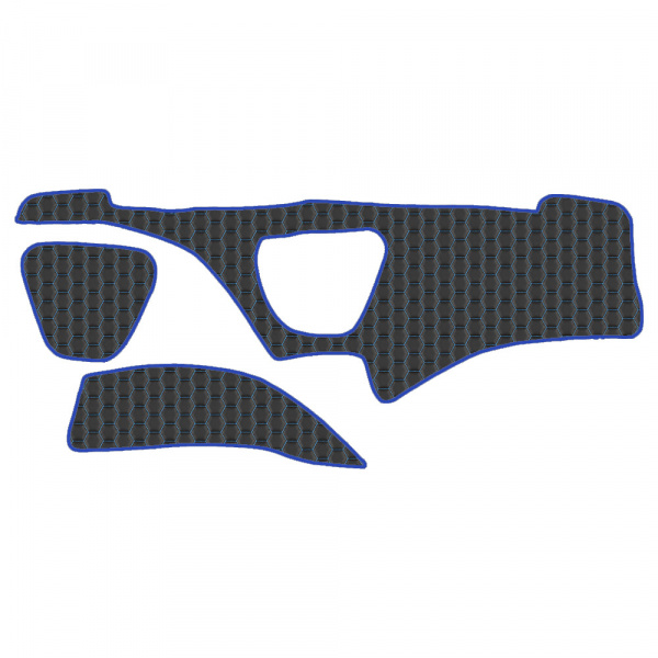 Стеганная накладка на приборную панель MERCEDES MP3 №13