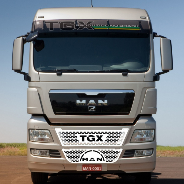 Накладки из нержавеющей стали на бампер MAN TGX NKN-80