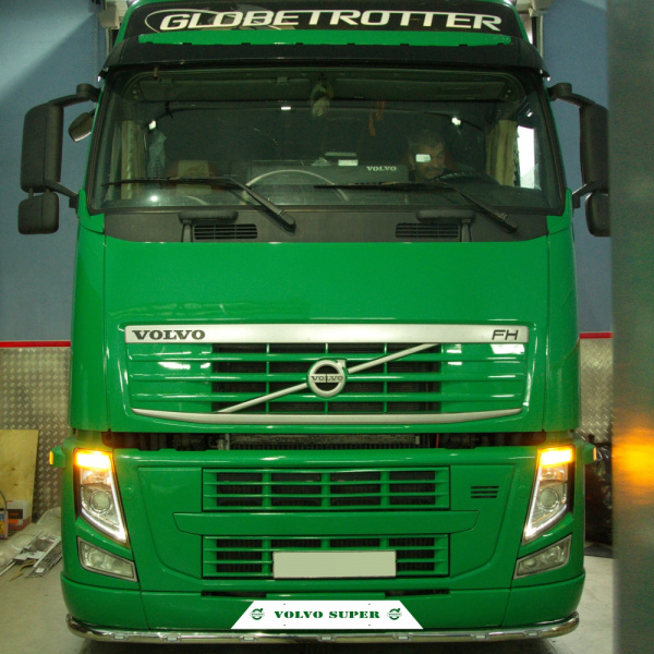 Накладка из нержавеющей стали под гос. номер VOLVO FH13 NKN-113