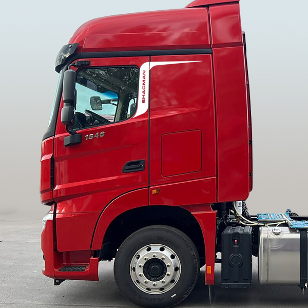 Накладки из нержавеющей стали на стойки дверей SHACMAN X6000 NKN-170