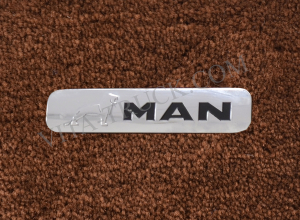 Цветной металлический шильдик на ковер MAN